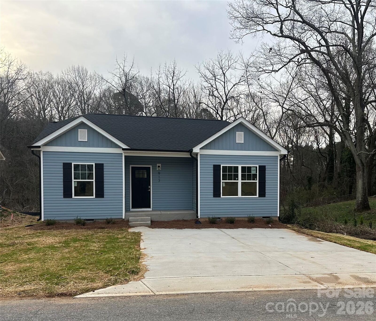 Property Photo:  1330 Jay Avenue  NC 28052 