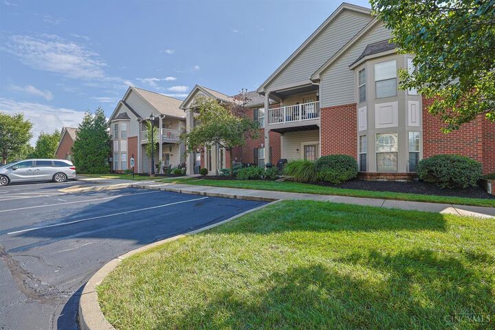 Property Photo: 8002 Pinnacle Point Drive OH 45069