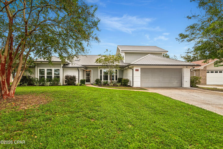 Property Photo:  190 Derby Woods Drive  FL 32444 