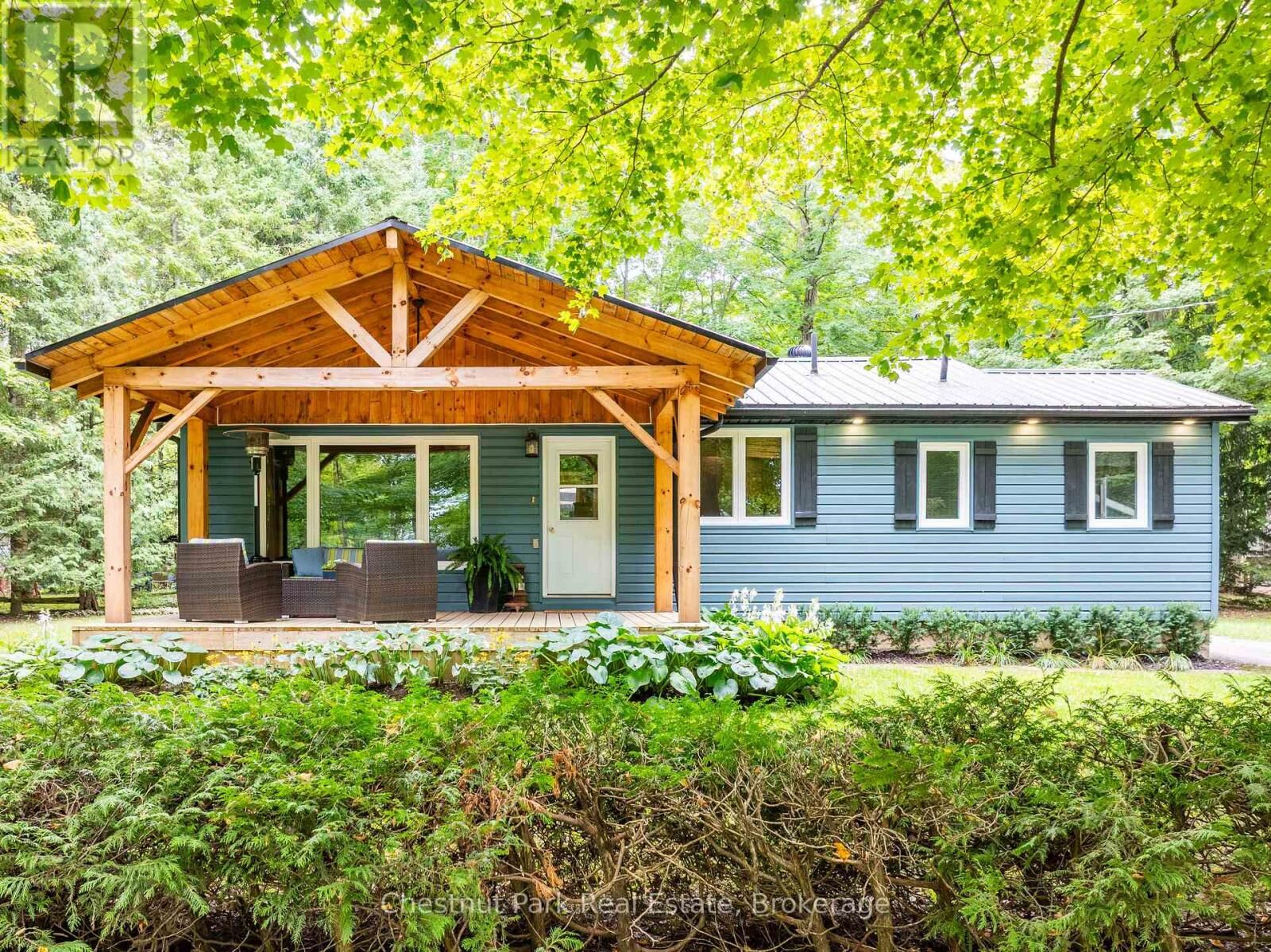 Property Photo:  622454 Sideroad 7  ON N0H 2V0 