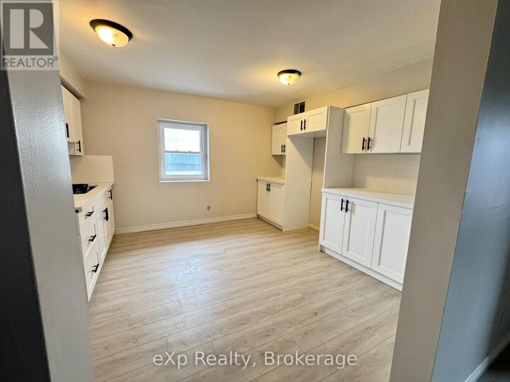 Property Photo: 2 King Street Apt 2 ON K8V 3V7