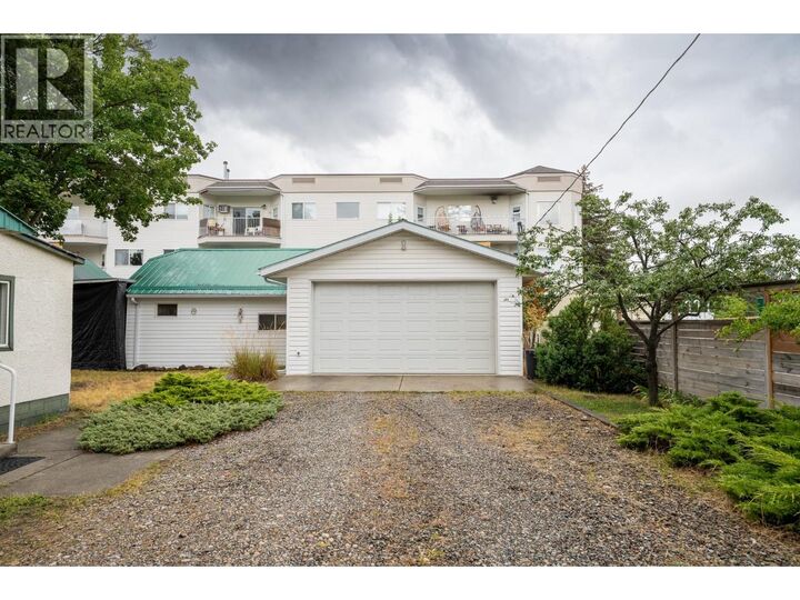 Property Photo:  7134 2nd Street  BC V0H 1H0 