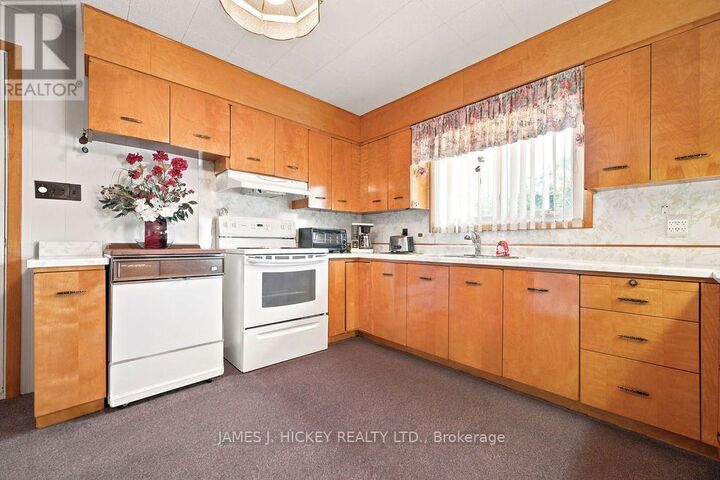 Property Photo:  54 Ottawa Street  ON K0J 1J0 