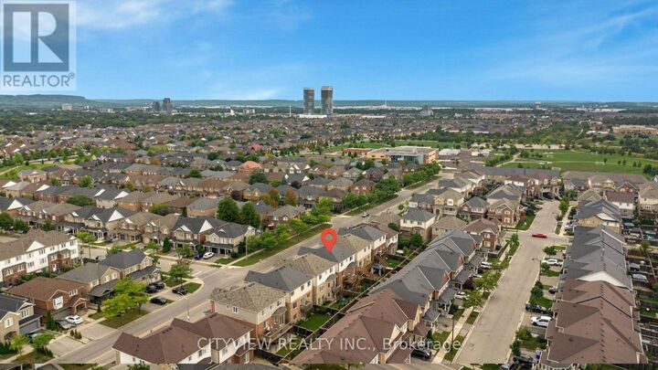 Property Photo:  569 Miller Way  ON L9T 8L8 
