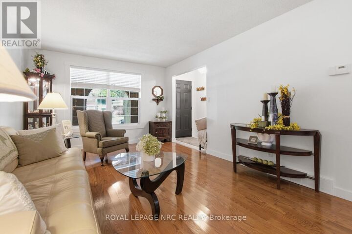 Property Photo:  37 Spruceside Crescent  ON L3E 0G1 