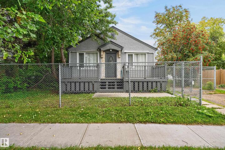 Property Photo:  9317 112 Avenue NW  AB T5G 0G5 