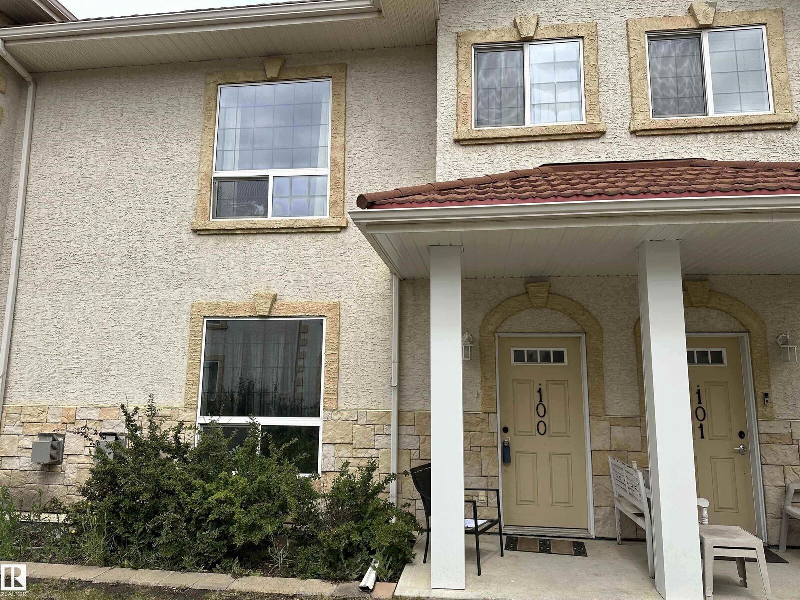 Property Photo: 13825 155 Avenue NW 100 AB T6V 0B8