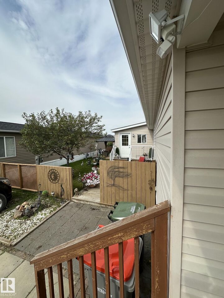 Property Photo:  38 Midland Road  AB T0C 1Z0 