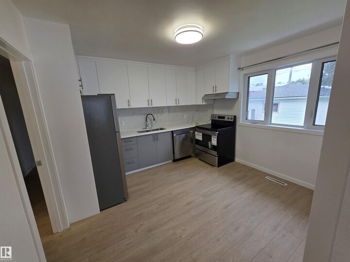 Property Photo:  4021 117 Ave Avenue NW  AB T5W 0Y1 