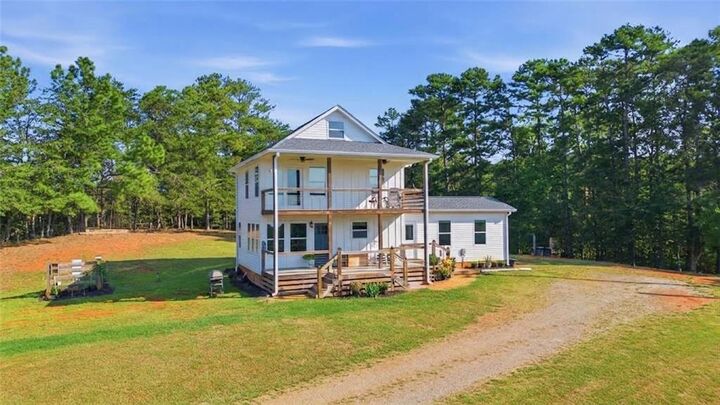 Property Photo: 1075 Four Mile Church Road GA 30107