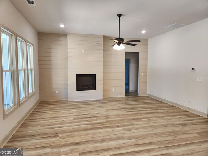 Property Photo: 642 Shelnut GA 30248