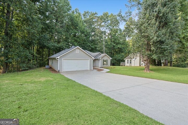 Property Photo:  176 Chipper Lane  GA 30153 