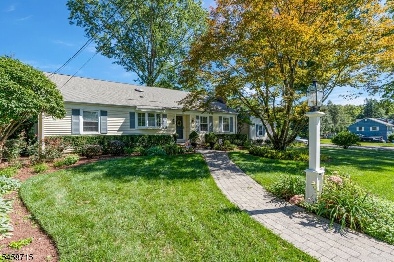 Property Photo:  58 S Alward Ave  NJ 07920 