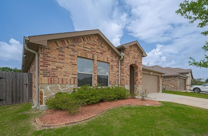 Property Photo:  3923 Hawaiian Court  TX 77521 