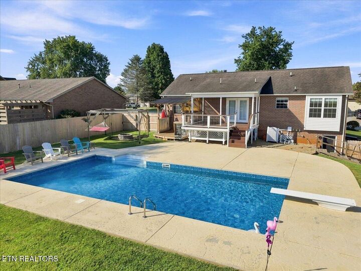 Property Photo: 306 Woodsboro Lane TN 37804