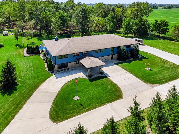 Property Photo:  1705 W 246th Street  IN 46069 