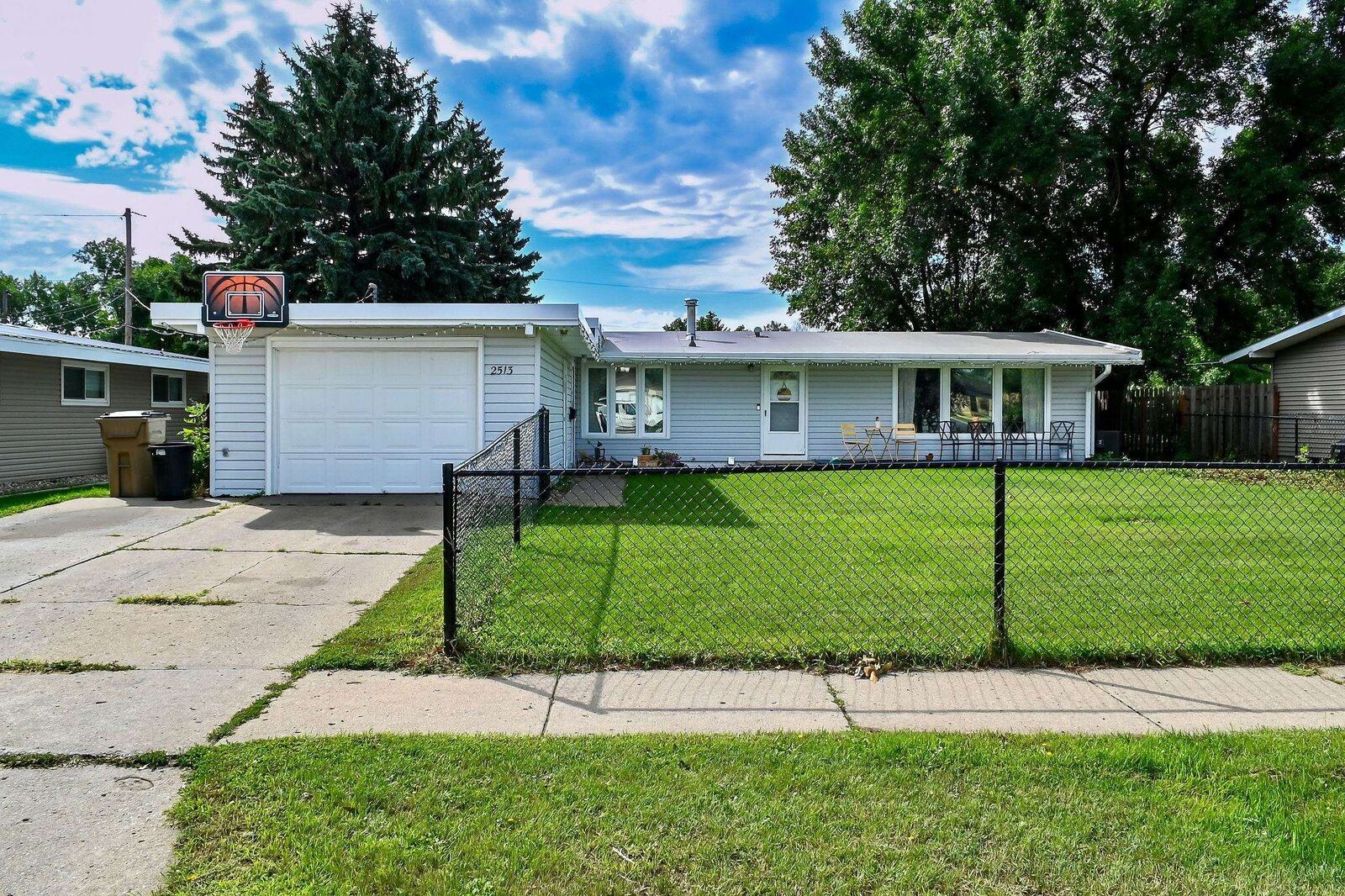 Property Photo:  2513 W Central Ave  ND 58703 