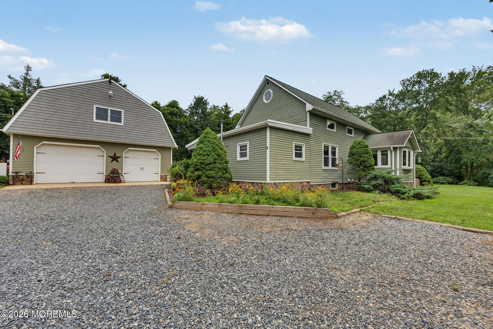 Property Photo:  2 Woodruff Road  NJ 08533 