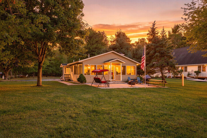 Property Photo:  10111 Peppermill Lane  MI 49346 
