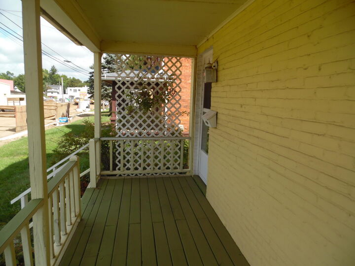 Property Photo:  1813 S Martin Luther King Jr Drive S  MI 49203 