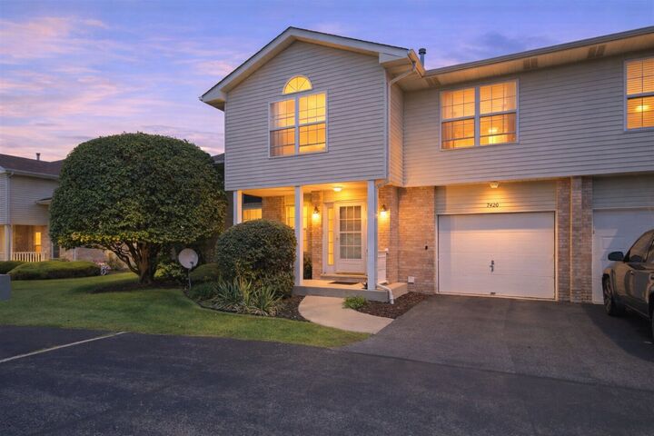 Property Photo:  7420 Maple Drive  IL 60458 