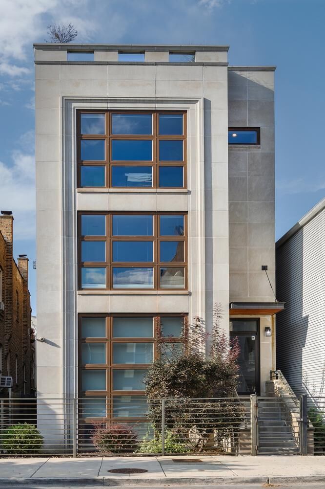 Property Photo:  1908 W Belmont Avenue 3  IL 60657 
