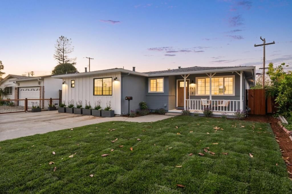 Property Photo:  941 Amador Avenue  CA 94085 