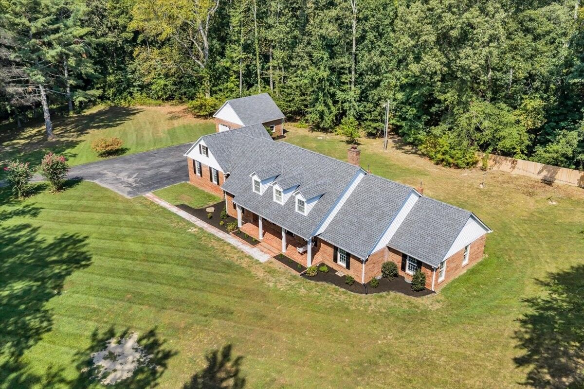 Property Photo:  416 Powers Rd  TN 37355 