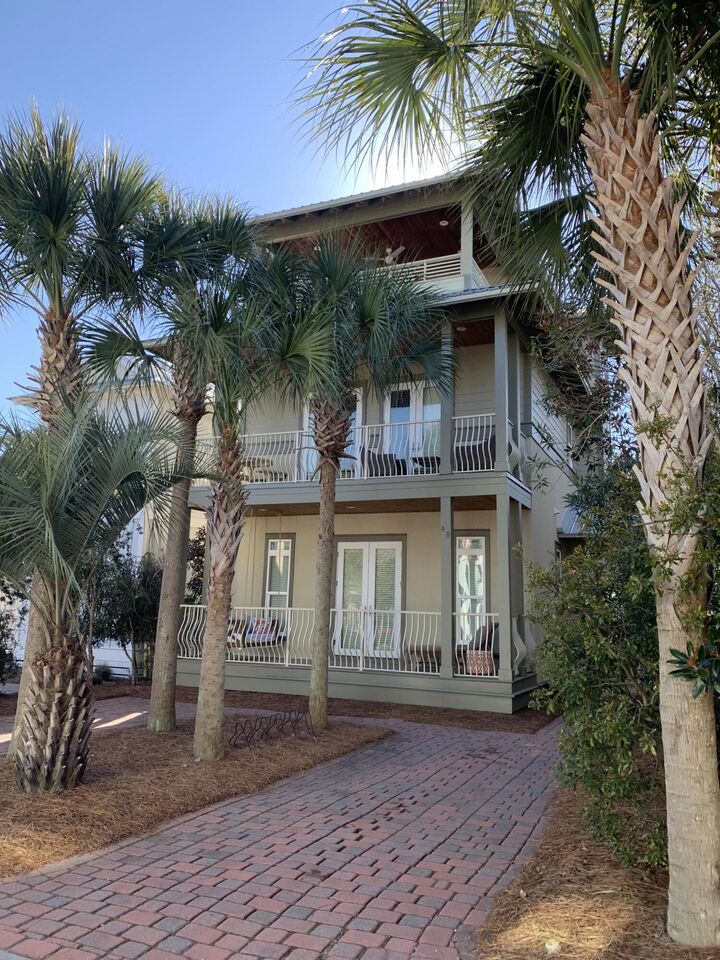 Property Photo:  48 Cast Net Lane  FL 32461 