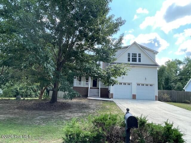 Property Photo:  305 Hickory Lane  NC 28443 