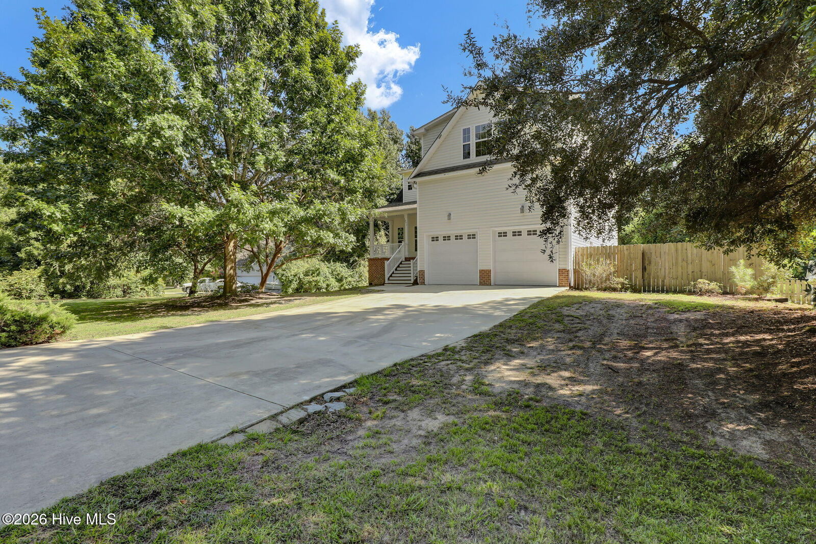 Property Photo: 305 Hickory Lane NC 28443