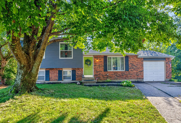 Property Photo: 6194 Ridewood Court KY 41005