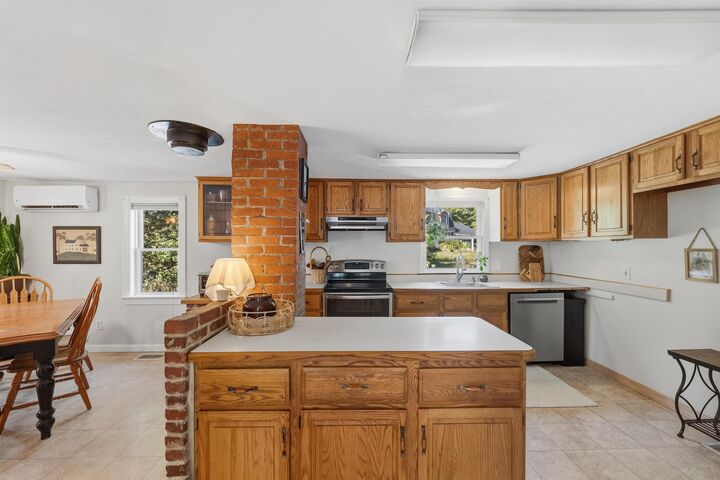 Property Photo: 19 Old Mont Vernon Road NH 03031