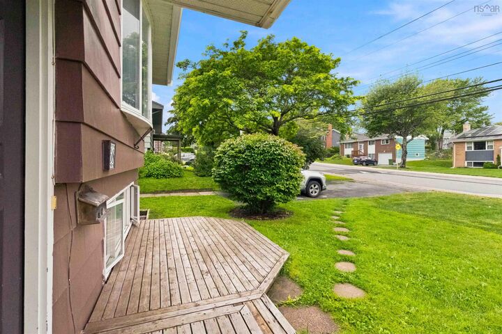 Property Photo:  68 Flamingo Drive  NS B3M 1T1 