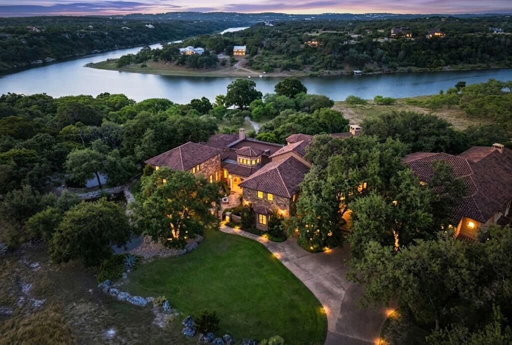 Property Photo: 3220 Fall Creek Estates Drive TX 78669