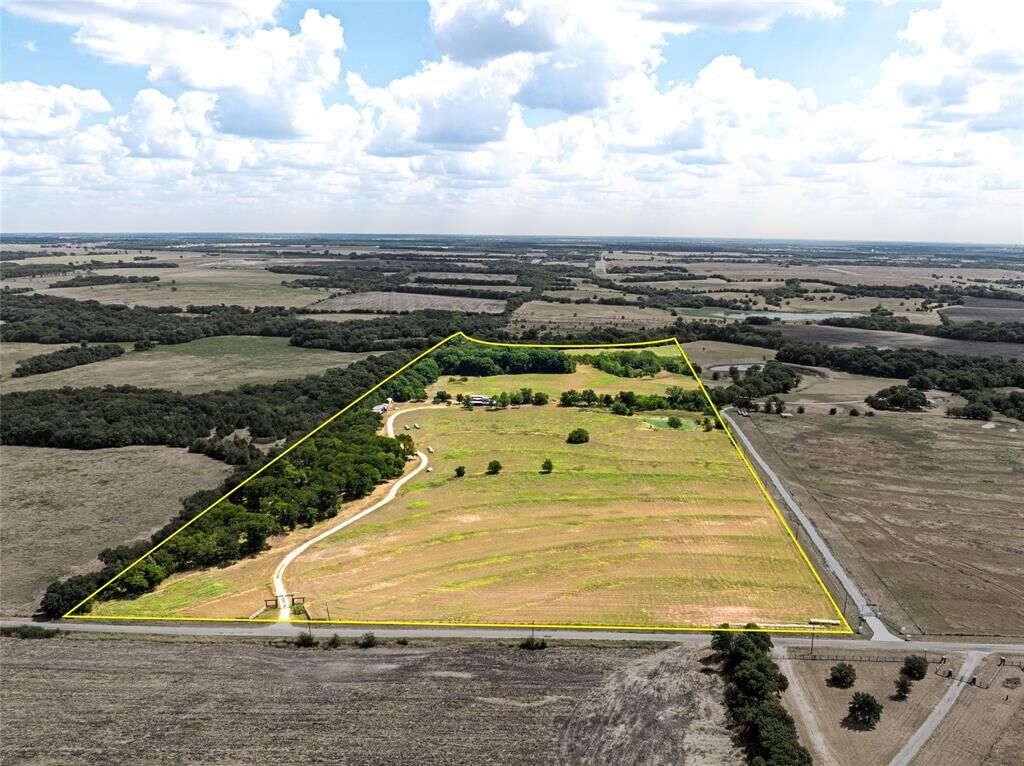 Property Photo:  3182 Lovers Leap Lane  TX 75058 