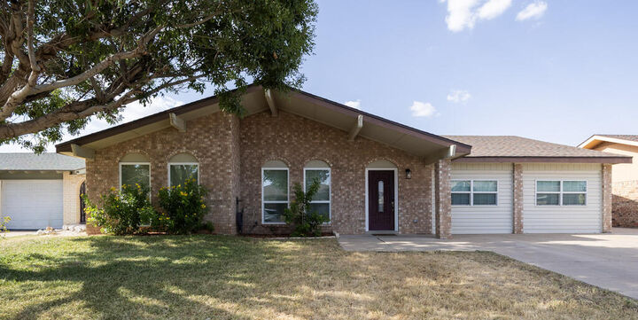 Property Photo:  4221 Everglade Ave  TX 79762 