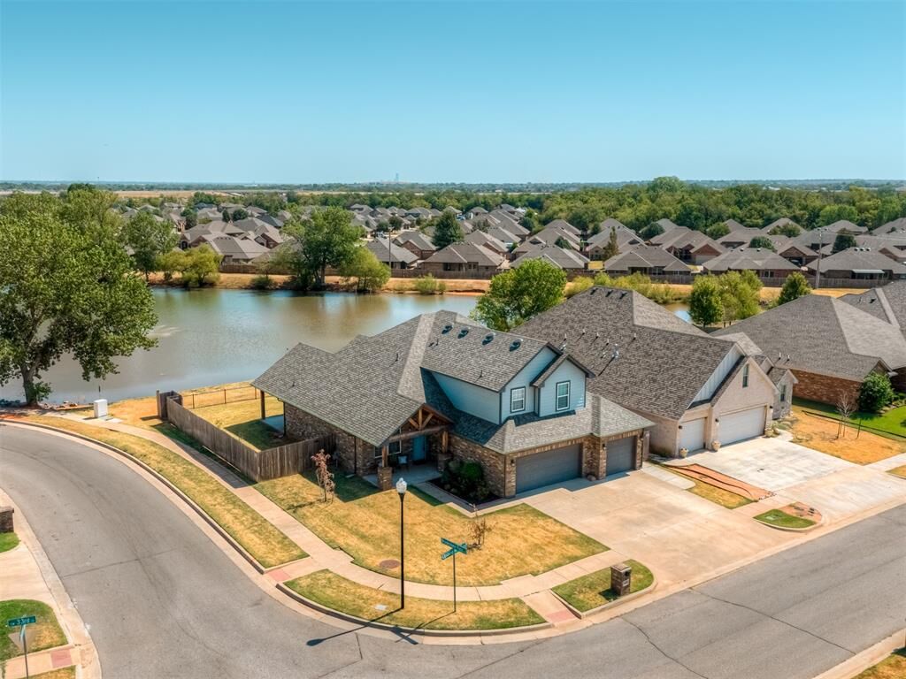 Property Photo:  3400 Upland Ridge Drive  OK 73099 
