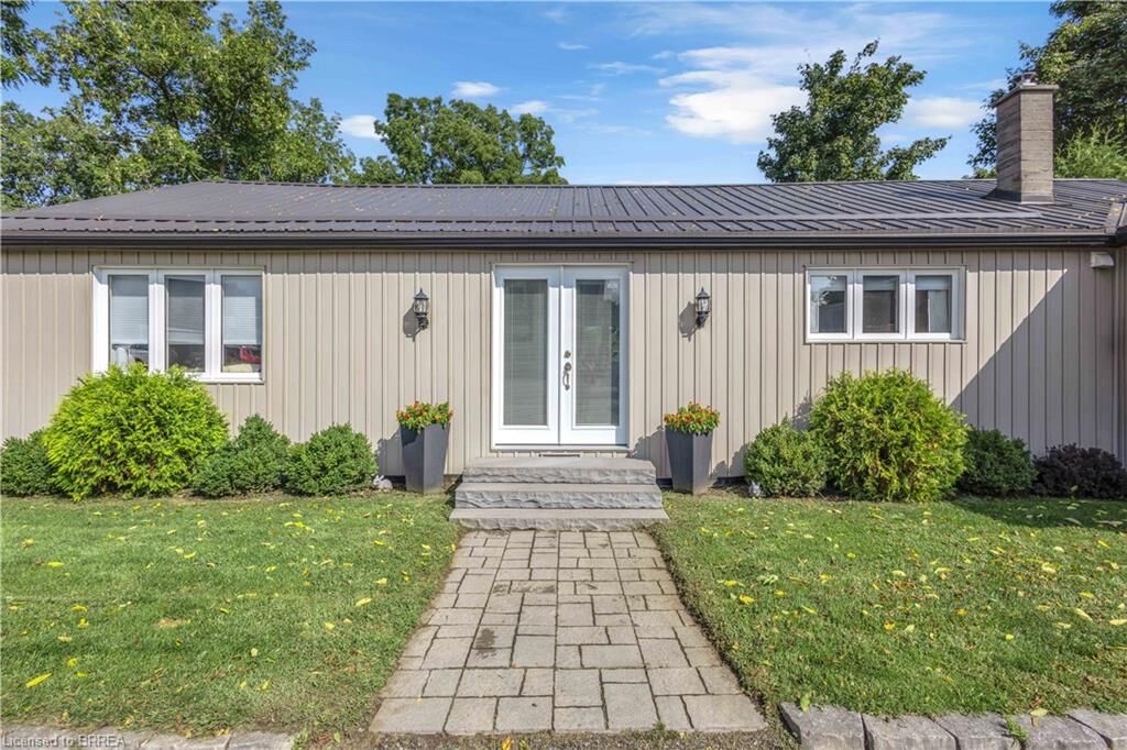 Property Photo:  114 King Street 3  ON N0E 1A0 