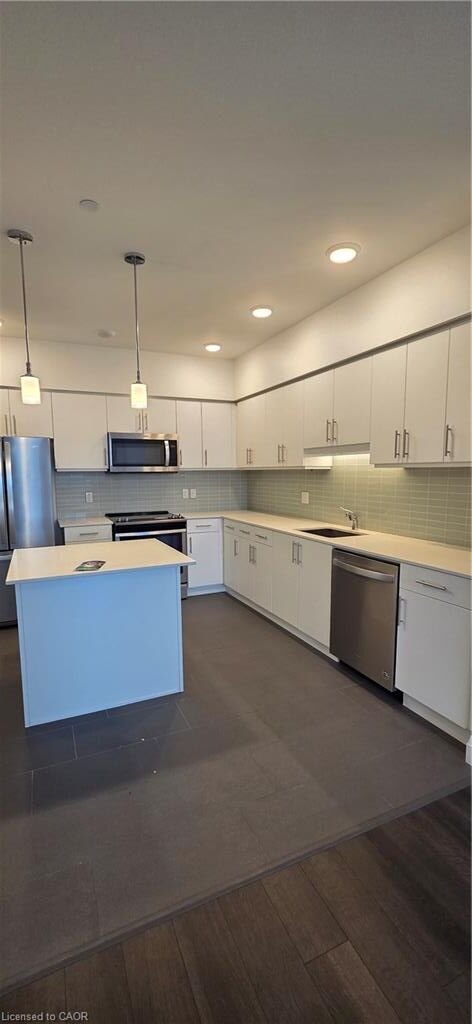 Property Photo:  399 Queen Street S 304  ON N2G 1W6 