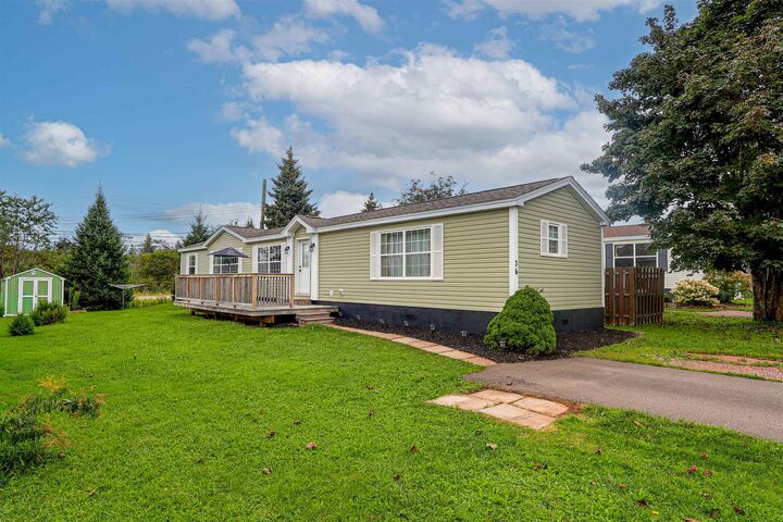 Property Photo:  36 Amber Avenue  PE C1E 0K9 