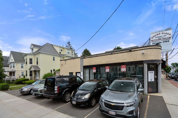 Property Photo:  5 Marlboro St  MA 02478 