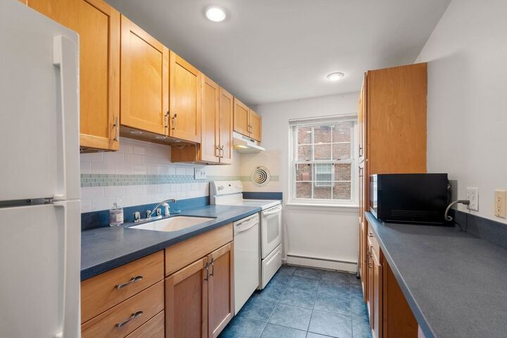 Property Photo: 12 Colonial Village Drive 5 MA 02474