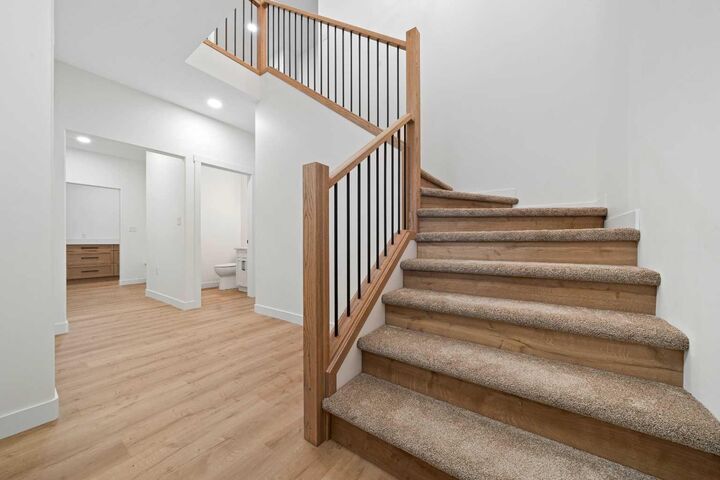 Property Photo:  43 Sierra Road SW  AB T1B 4Y6 