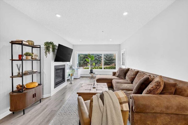 Property Photo:  1441 23 Avenue SW 206  AB T2T 0T6 