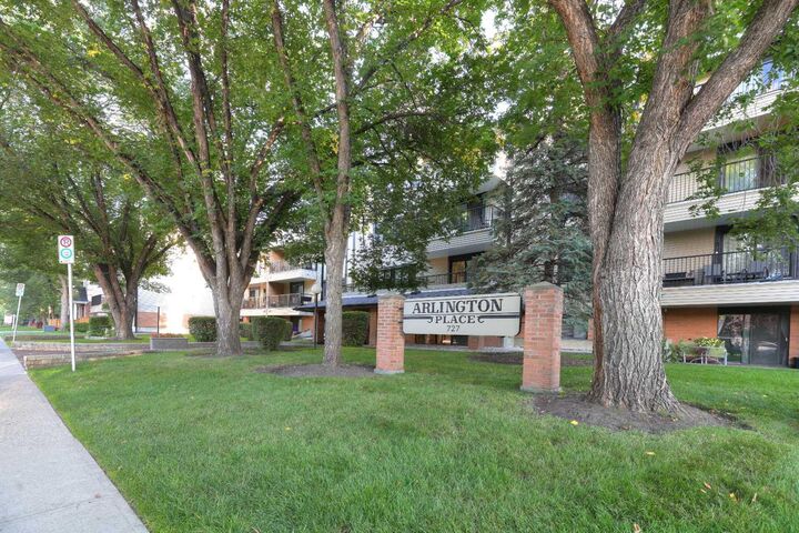 Property Photo:  727 56 Avenue SW 401  AB T2V 4Z8 