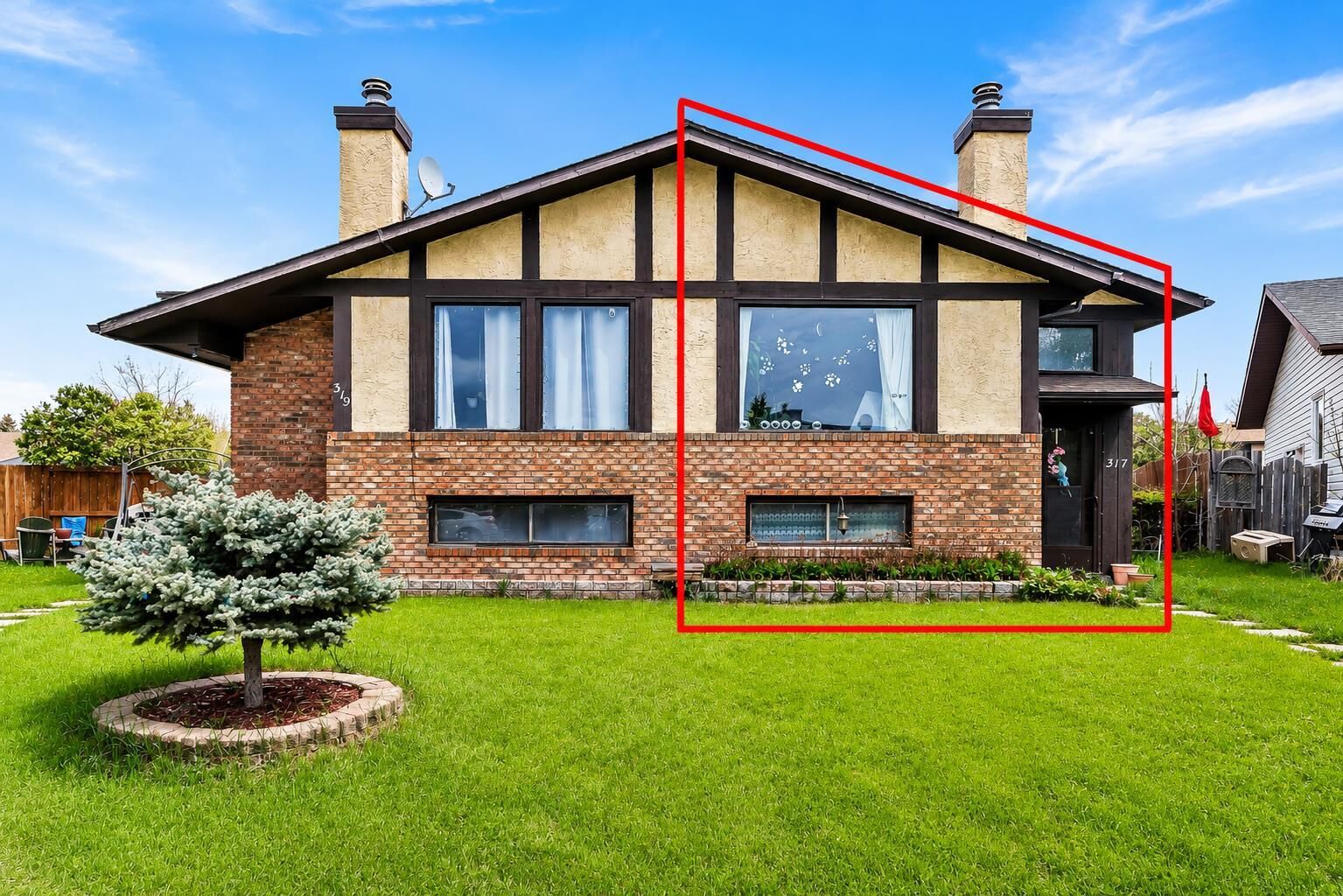 Property Photo: 317 Templemont Place NE AB T1Y 5A7
