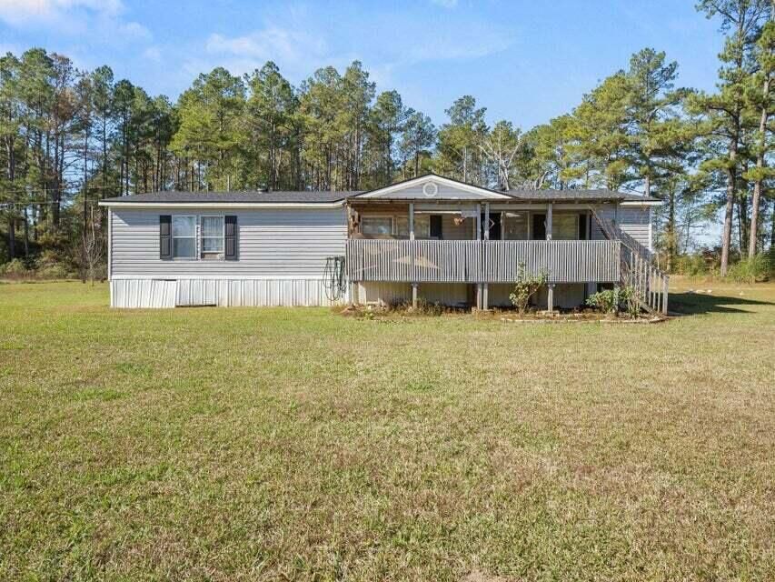 Property Photo:  1570 Claude Kelly  LA 70634 