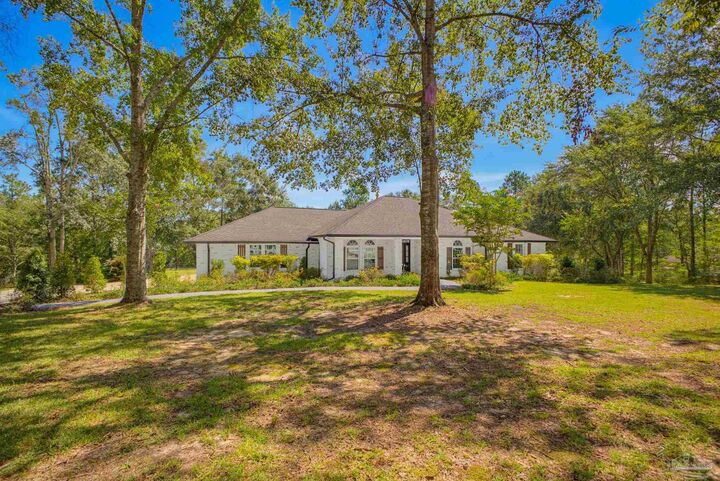 Property Photo:  2181 Windham Dr  FL 32577 
