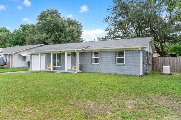 Property Photo:  6410 Judkins Dr  FL 32504 